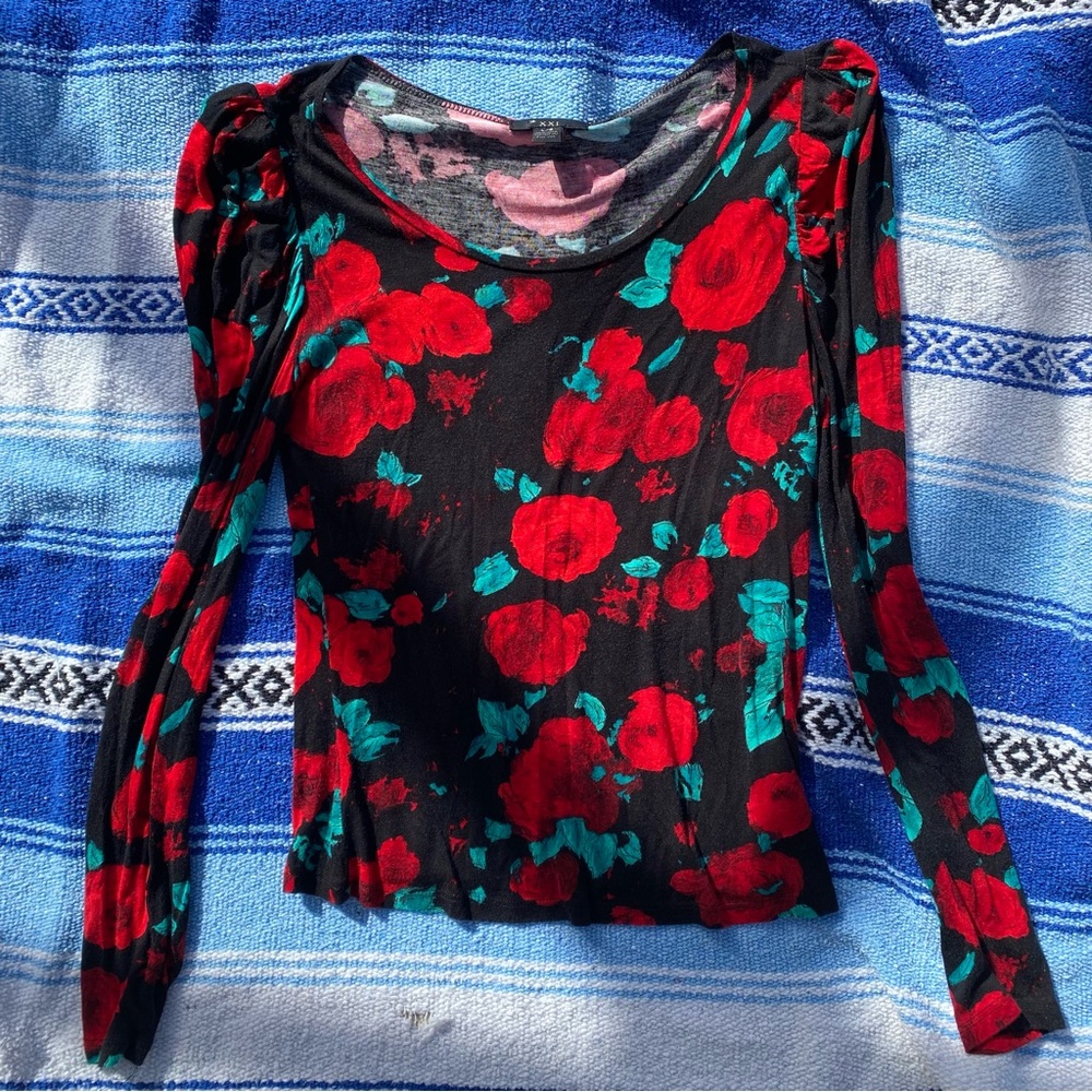Black and Red Floral Long Sleeve Puff Shoulder Top Size Large
